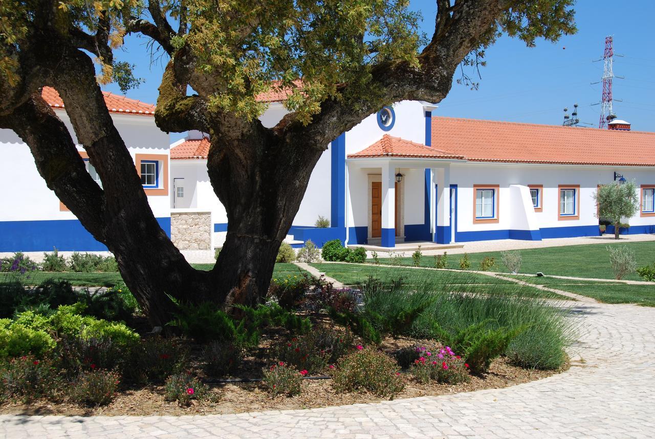 Quinta Da Torre - Casas De Campo Bed & Breakfast Alenquer Ngoại thất bức ảnh